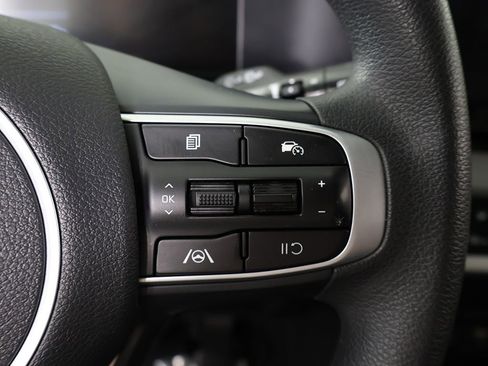 Used 2024 Kia Sportage LX AWD/4WD image 38