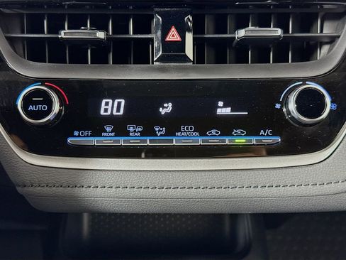 Used 2022 Toyota Corolla SE image 15