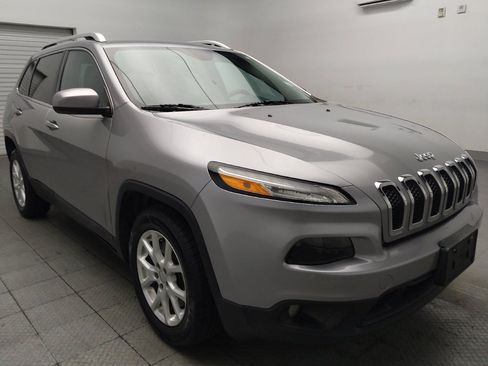 Used 2014 Jeep Cherokee Latitude FWD image 13