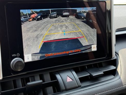 Certified 2025 Toyota RAV4 LE AWD/4WD image 34