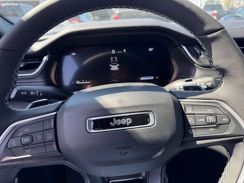 New 2026 Jeep Grand Cherokee Laredo X AWD/4WD image 23