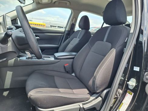 Used 2025 Nissan Sentra SV FWD image 27