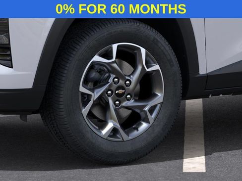New 2026 Chevrolet Trax LT w/ LT Convenience Package FWD image 9