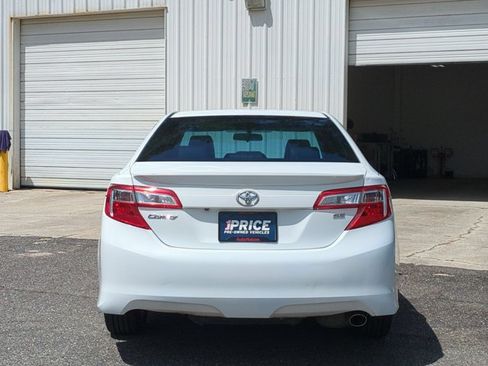 Used 2014 Toyota Camry SE FWD image 7