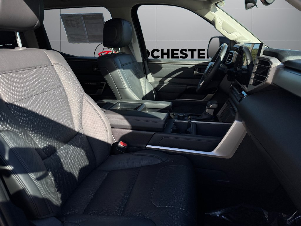 Used 2024 Toyota Tundra Limited AWD/4WD image 17