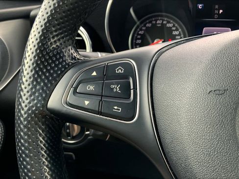 Used 2019 Mercedes-Benz GLC 300 4MATIC image 22