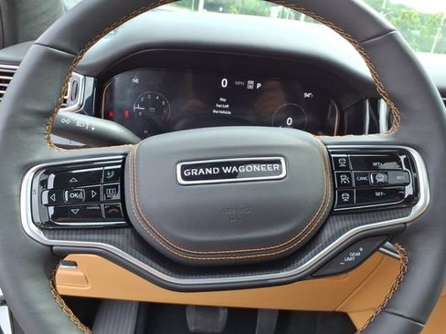 New 2026 Jeep Grand Wagoneer L Summit AWD/4WD image 9