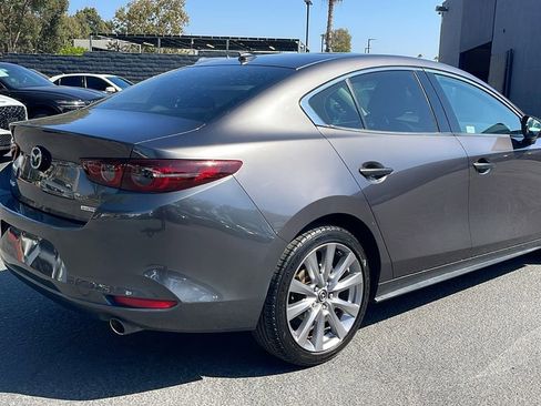 Used 2019 MAZDA MAZDA3 Sedan w/ Premium Package image 7