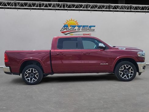 Used 2025 RAM 1500 Laramie AWD/4WD image 4