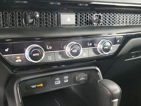 Used 2024 Honda CR-V Sport Touring image 38