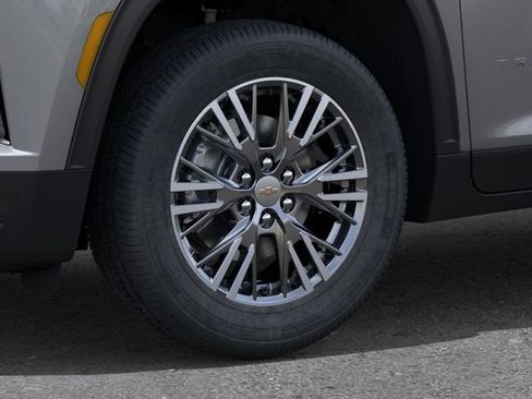 New 2026 Chevrolet Traverse LT w/ Driver Confidence Package FWD image 9