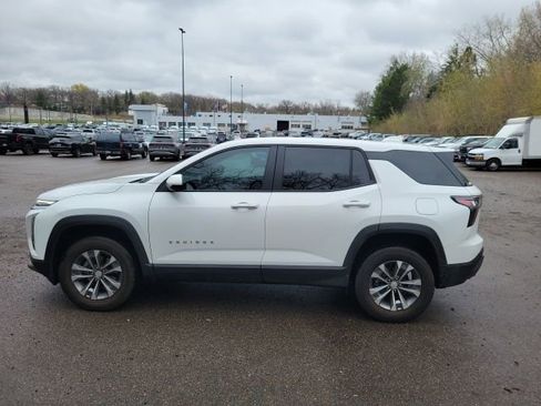 Used 2025 Chevrolet Equinox LT w/ Safety and Technology Package image 17