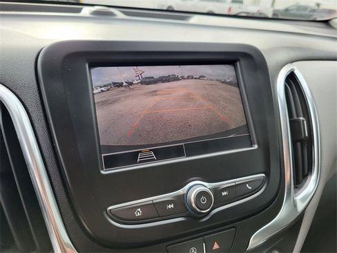 Used 2024 Chevrolet Equinox LS w/ LS Convenience Package image 5