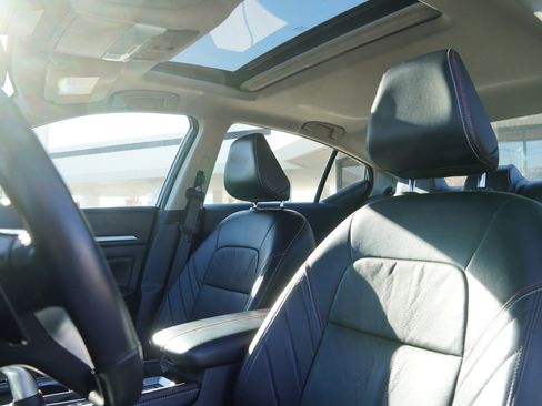 Used 2024 Nissan Altima 2.5 SR w/ SR Premium Package image 21