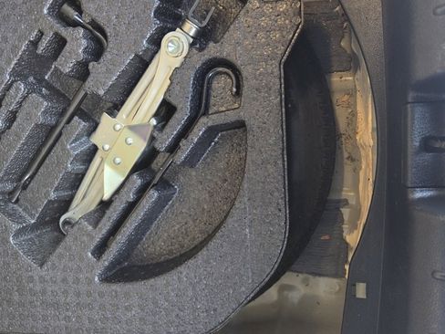 Used 2014 Honda Accord EX-L image 11