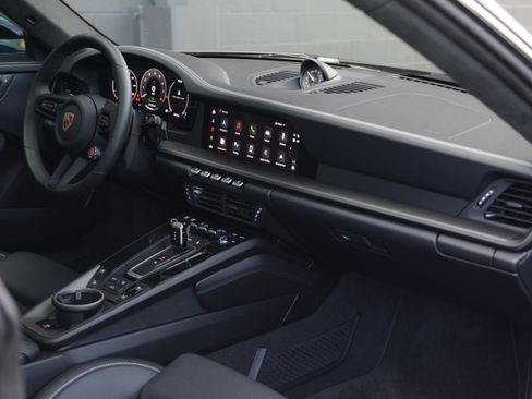 Certified 2025 Porsche 911 Carrera GTS RWD image 26
