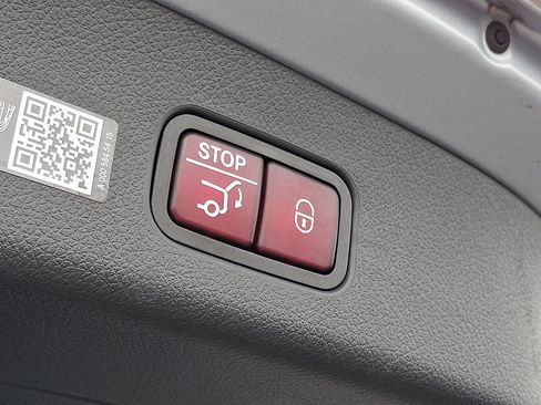 Certified 2026 Mercedes-Benz GLC 300 4MATIC image 28