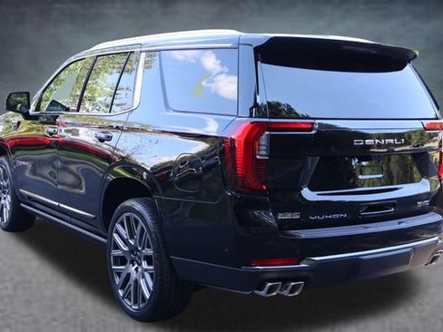 New 2026 GMC Yukon Denali Ultimate w/ LPO, Floor Liner Package AWD/4WD image 26