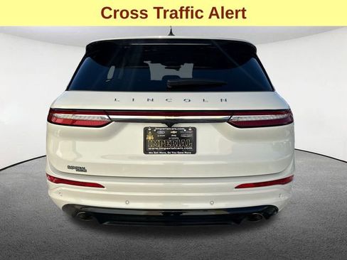 Used 2025 Lincoln Corsair AWD w/ Equipment Group 101A image 10