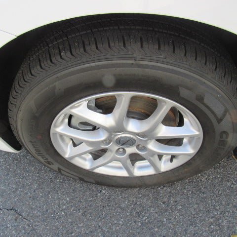 Used 2024 Chrysler Pacifica Touring-L FWD image 5