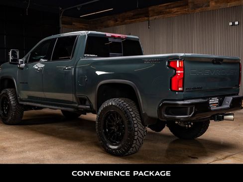 Used 2025 Chevrolet Silverado 3500 LTZ w/ LTZ Plus Package image 7