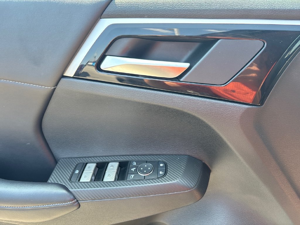 Used 2025 Mitsubishi Outlander SE FWD image 18