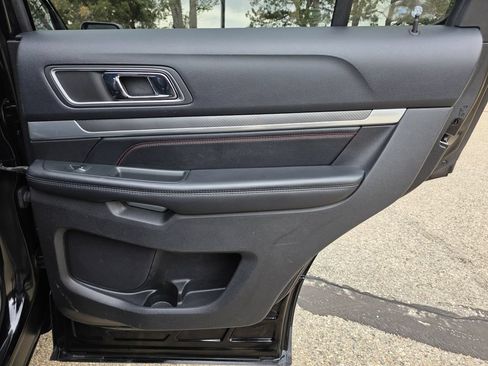 Used 2016 Ford Explorer Sport w/ Equipment Group 401A AWD/4WD image 23