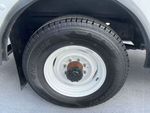 New 2025 Ford E-350 and Econoline 350 Super Duty w/ Power Equipment Group image 29