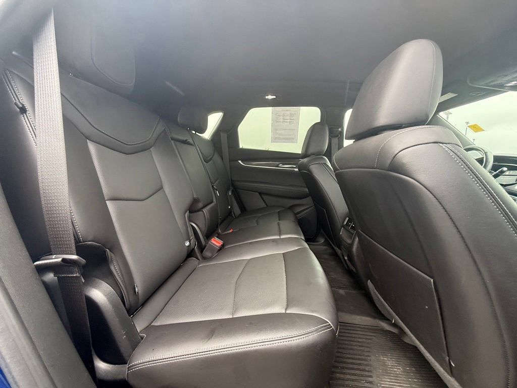 Certified 2024 Cadillac XT5 Sportv w/ LPO, Floor Liner Package AWD/4WD image 28