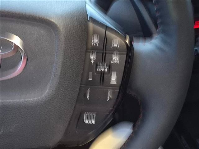 Used 2026 Toyota Prius Plug-In Hybrid FWD image 8