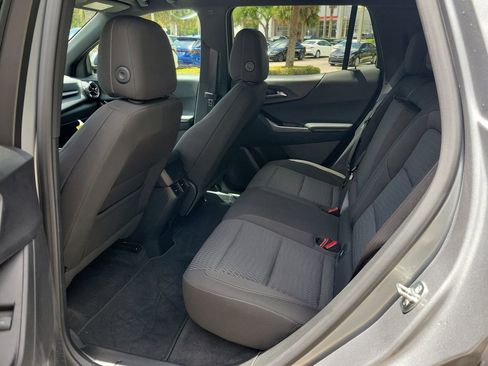 Used 2025 Chevrolet Equinox LT FWD image 9