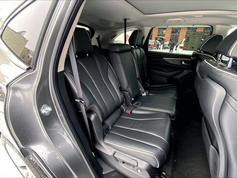 Used 2024 Acura MDX SH-AWD w/ Advance Package image 26