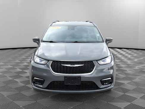 Used 2022 Chrysler Pacifica Touring-L FWD image 11