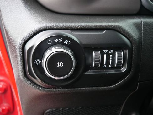 Used 2020 Jeep Wrangler Unlimited Sport image 18