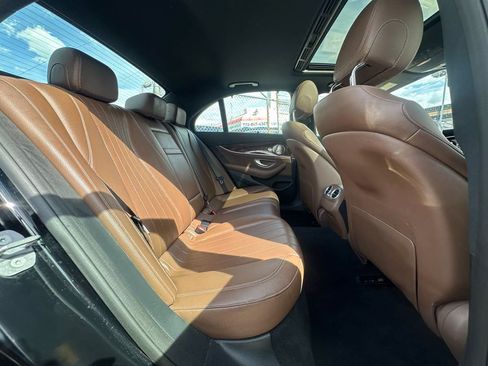 Used 2017 Mercedes-Benz E 300 4MATIC image 33