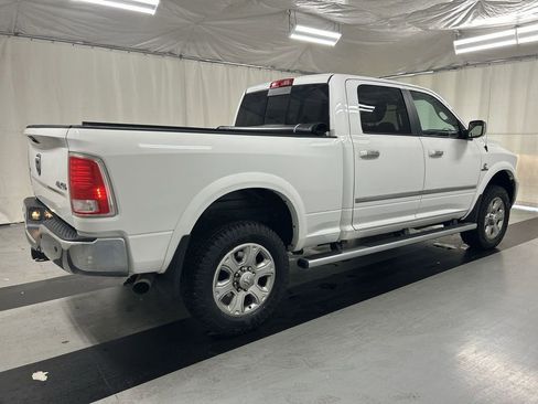 Used 2015 RAM 2500 Laramie AWD/4WD image 2