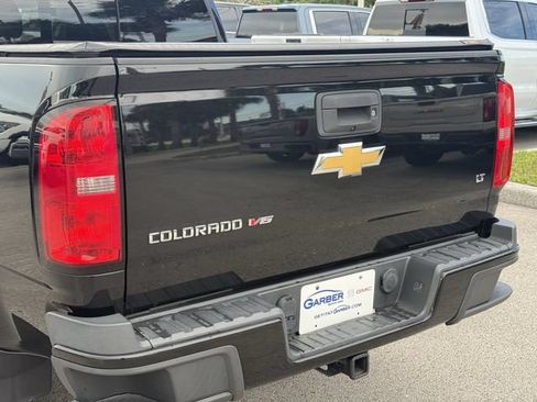 Used 2018 Chevrolet Colorado LT w/ LT Convenience Package RWD image 10