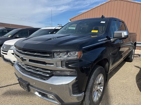 Used 2020 Chevrolet Silverado 1500 LTZ w/ LTZ Premium Package image 3