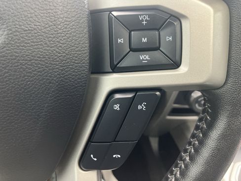 Used 2019 Ford F150 Lariat w/ Equipment Group 502A Luxury image 29