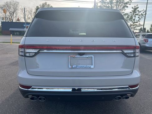 Used 2024 Lincoln Aviator Reserve w/ Equipment Group 201A AWD/4WD image 7