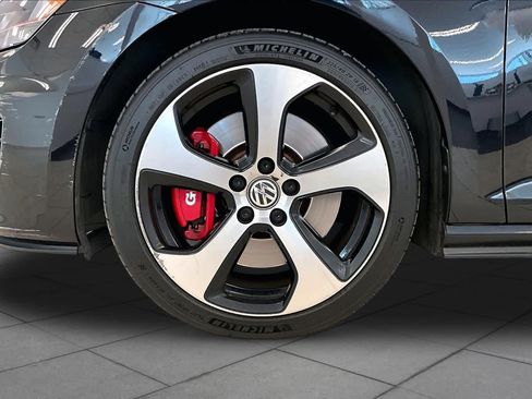 Used 2017 Volkswagen GTI Autobahn FWD image 9