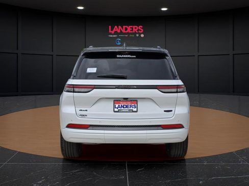 New 2026 Jeep Grand Cherokee Summit AWD/4WD image 2
