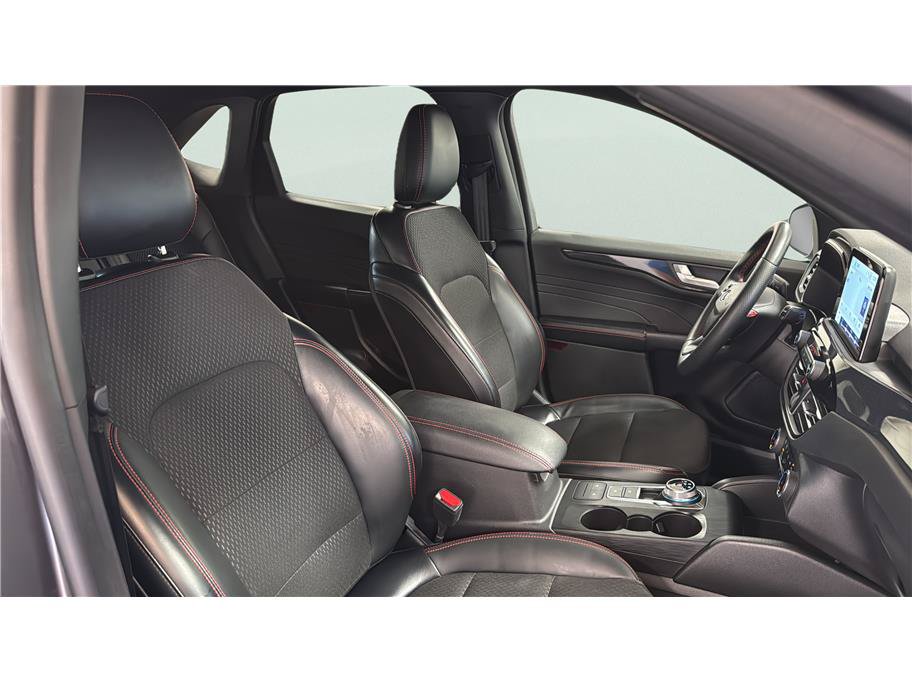 Used 2025 Ford Escape ST-Line FWD image 20