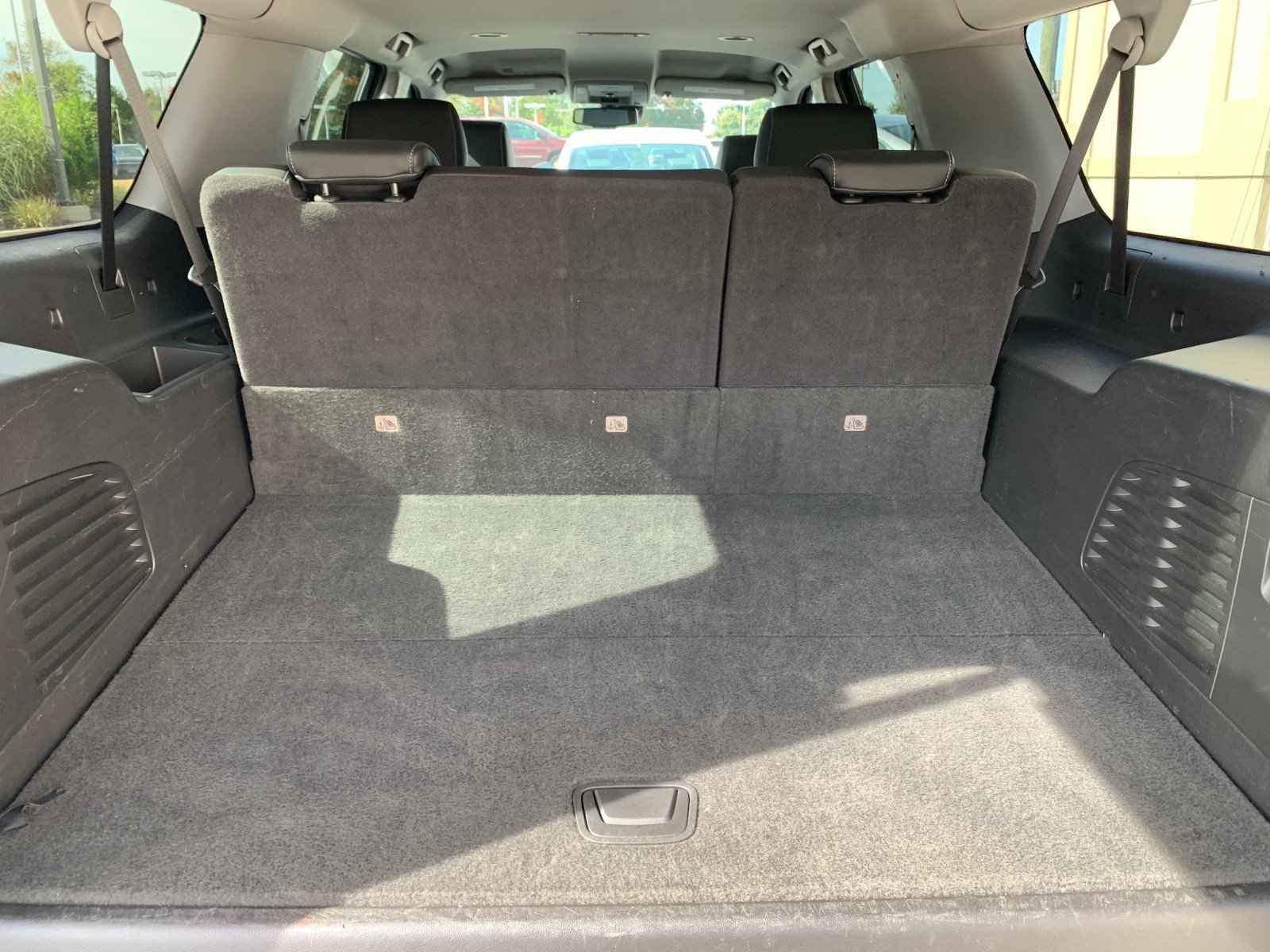 Used 2020 Chevrolet Suburban Premier w/ Max Trailering Package AWD/4WD image 9