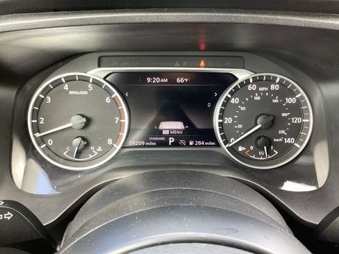 Used 2024 Nissan Rogue SV image 23