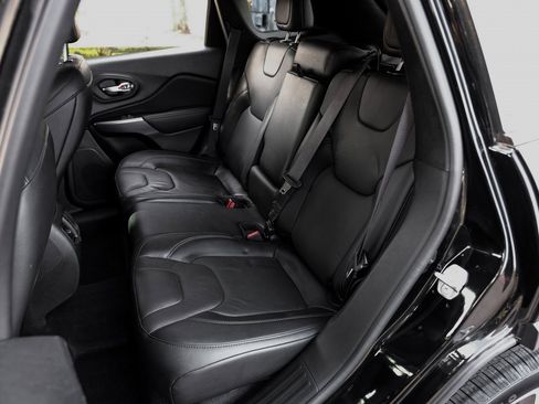 Used 2021 Jeep Cherokee Limited w/ Mopar Interior Package image 51