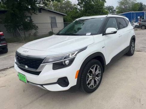Used 2022 Kia Seltos EX AWD/4WD image 4