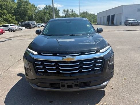 Used 2026 Chevrolet Equinox LT AWD/4WD image 6