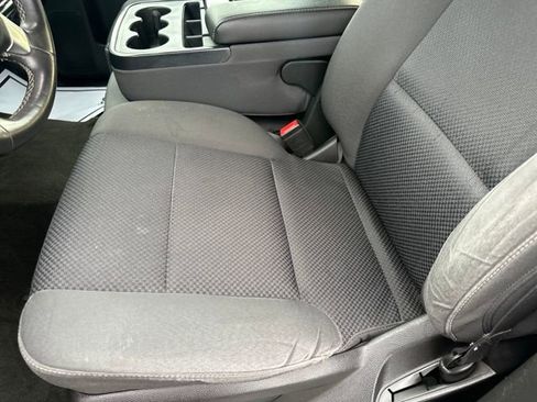 Used 2018 Chevrolet Silverado 1500 LT w/ All Star Edition image 12