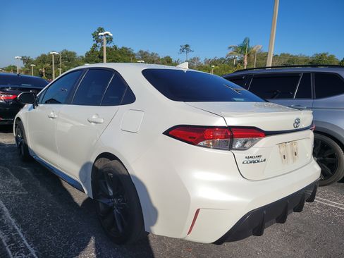 Used 2023 Toyota Corolla SE FWD image 5
